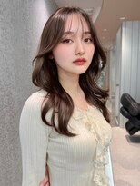 グロー 大宮(GLROW)&nbsp;顔まわりカット　レイヤーカット　オリーブベージュ　