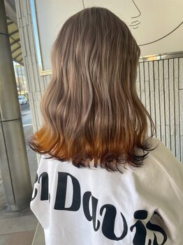 ステーションビューティ(Station Beauty)の写真/流行りのデザインカラーで差をつける！ブリーチリタッチも◎ハイトーン好き必見のサロン☆