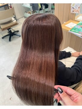 ファムバイアヴァンス(Femme by AVANCE.) 艶感ピンクブラウン