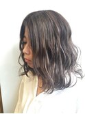 透け感グレージュ