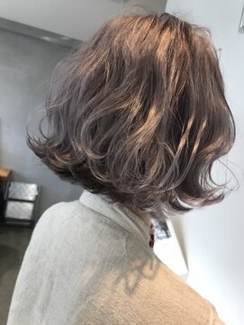 ジーナ(XENA) ラベンダーホワイト×ホワイトグレージュ