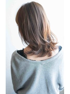 ソワリー 栄(THOiRY) THOiRY栄【ソワリー】 つやつやカールミディby前田