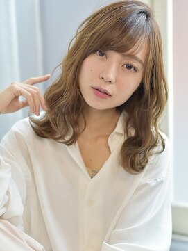 イリーブ(elieve) シアカラーで大人かわいい艶髪◇透明感×ゆるふわレイヤー