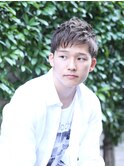 さり気ないこなれ感が好印象なメンズショートスタイル