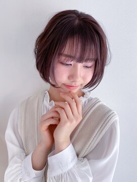 リリー 日吉(Lily) あざとめショートボブ