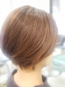 アルファ美容室(alfa) 大人ショートボブ
