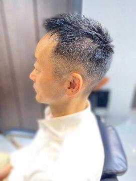 バーバーバー 四谷(BARBER-BAR) 大人の刈り上げスタイル