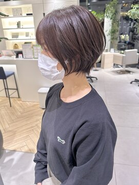 ステア ケース(stair case) 大人かわいい前下がりナチュラルショートボブ/銀座/有楽町