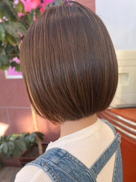 エイムコーゾー美容室(AiM KOZO) ラテベージュ×まとまるボブ