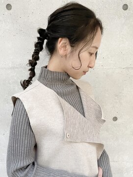 コンフィー(comfy) 【mimura】ポニーアレンジ　個性派ヘアセット　草加