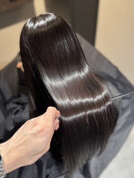 ルナス 福岡天神(LUNAS) 縮毛矯正+髪質改善トリートメント