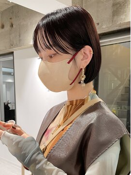 ヨーク(YOKE) ショートボブくびれ丸み暗髪グレージュ前髪顔周り20代30代40代