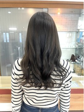 トップヘアー 中庄店(TOP HAIR fuapua) オリーブグレージュ【りり】