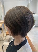 オリーブベージュ×大人ショート
