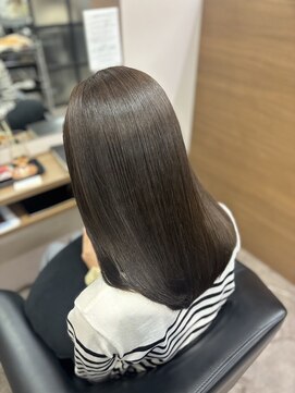 ワンコンセプト(ONE CONCEPT) 透明感あふれるミントアッシュミディアム
