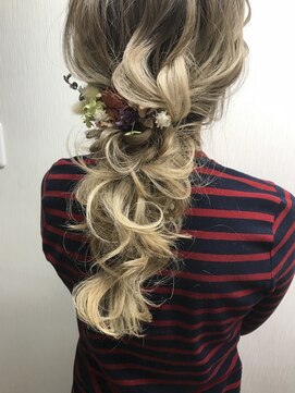 ヘアスタジオニコ(hair studio nico...) ハーフポニーテール