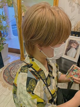 シー 岡崎(,SHE) ハイトーンマッシュウルフ