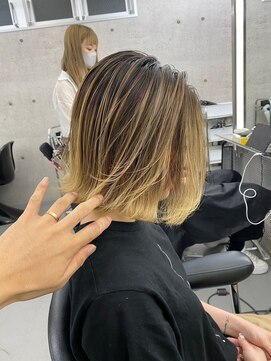 イキ 表参道(iki omotesando) モード/無造作ウェーブ/大人ガーリー[表参道駅]