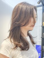 トレス(TRESS)&nbsp;セミロング　レイヤー　顔周り　前髪長め　ブラウン　原宿表参道