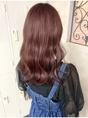 ピンクベージュ