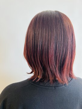 クララ トヨハシ(CLALA Toyohashi) 赤味系カラー