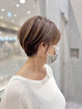 ヘアデザインファブロ イオンモール宮崎店(hair design FABRO.) ふんわり質感の上品ショート