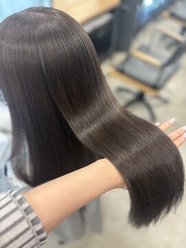 アリュウル 表参道(ALLURE) 柔らかグレージュ/ブリーチなし/透明感カラー◎