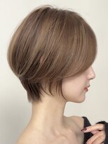 ソワネ 表参道(soigne)&nbsp;表参道白髪ぼかしハイライトショートカットショートボブベージュ