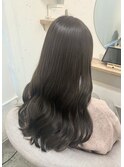 オリーブベージュ