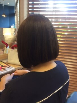 オルカ(oruca) 前下がりボブ