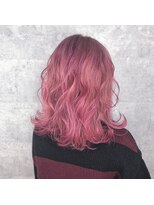 アンダーバーホワイト 天王寺阿倍野店(_WHITE)&nbsp;人と違うオーバーピンク