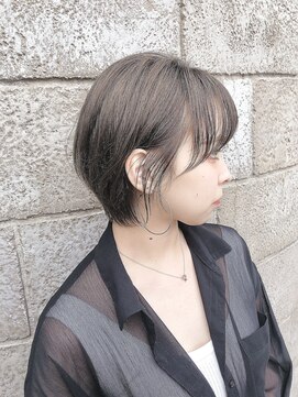 バーチョ(bacio) 【bacio】HIRO グレージュショートボブ
