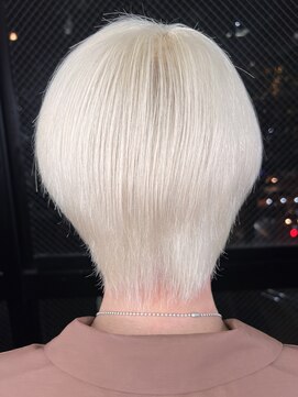 テテ(TETE) ホワイトカラー 心斎橋×長堀橋