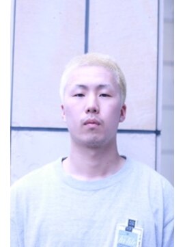 タフ バーバーショップ(TOUGH BARBER SHOP) 金髪ボウズ