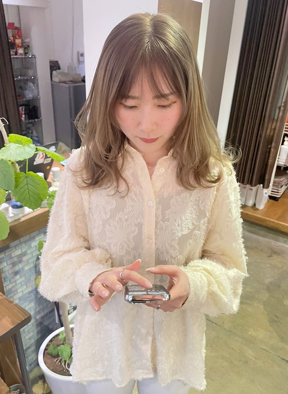 ミスターグッドモーニング(MR.GOOD MORNING) ロングレイヤー　柔らか透明感ベージュ