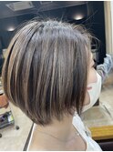 ショートボブ