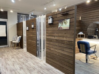 リレ(RIRE)の写真/《半個室空間でリラックス》スタイルやヘアケアのお悩み大歓迎◎贅沢なサロンタイムをお過ごし頂けます♪