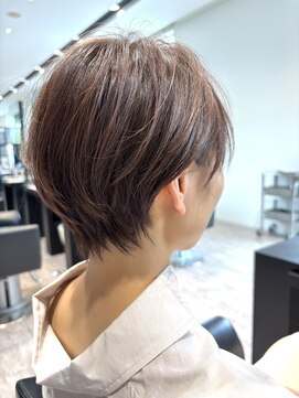 シュールサンク(SuR cinq) 耳かけコンパクトショート