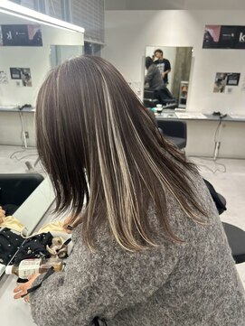 キング 高槻(K!ng) 縮毛矯正髪質改善ハイライトレイヤーカット枚方美容室エクステ