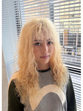 シアン 大須店(CYAN.) ブリーチパーマでラフな外国人風パーマに♪