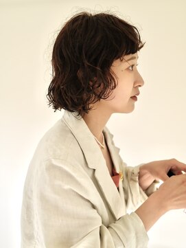 トゥコ(tuco) レイヤーボブ ニュアンスパーマ ゆるめくせ毛風パーマ ボブ