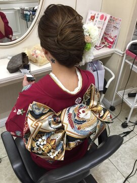 ビューティサロン東京堂 成人式アップ