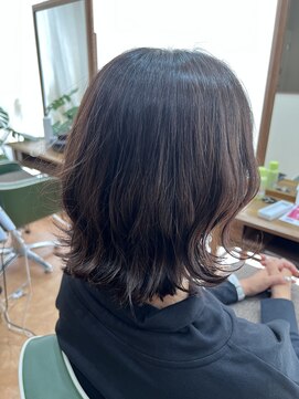 ラグナ(Laguna) 外ハネくびれミディアム