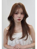韓国風くびれレイヤーカット×グレージュ×透明感ブラウン川又