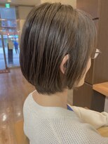 ヴィサージュクルー(VISAGE crew)&nbsp;少しの段差でフォルムをつくるショートボブデザイン！