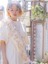 くらげ美容院 武蔵小杉&nbsp;グレイヘア×ビビッドオレンジ★エアリー大人ミニボブ[40代50代]