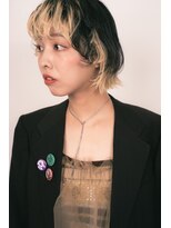 ルシードスタイルアンディアーモ(LUCIDO STYLE andiamo)&nbsp;エンドカラーアッシュブロンドクラゲヘアミディアムボブ