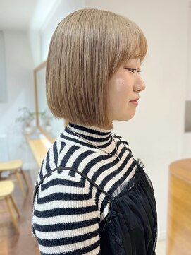 ヴェリーテ(Verite) デザインカラー/レイヤーカット/ウェットヘア/オリーブベージュ