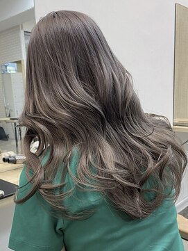 イェッカ(YECCA) グレージュカラー