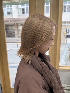 サンクチュアリ ウィズエデン 京橋店(Sanctuary with eden) ベージュカラー